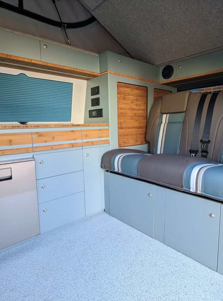 Contemporary Seating Side