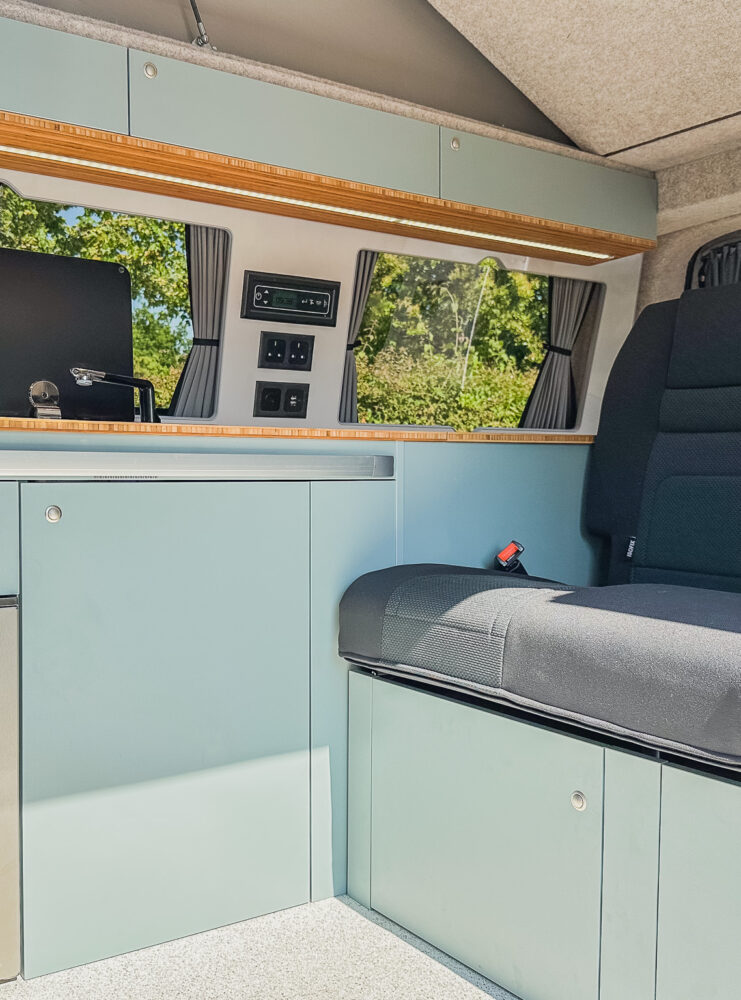 Turquoise furnishings - classic tourer