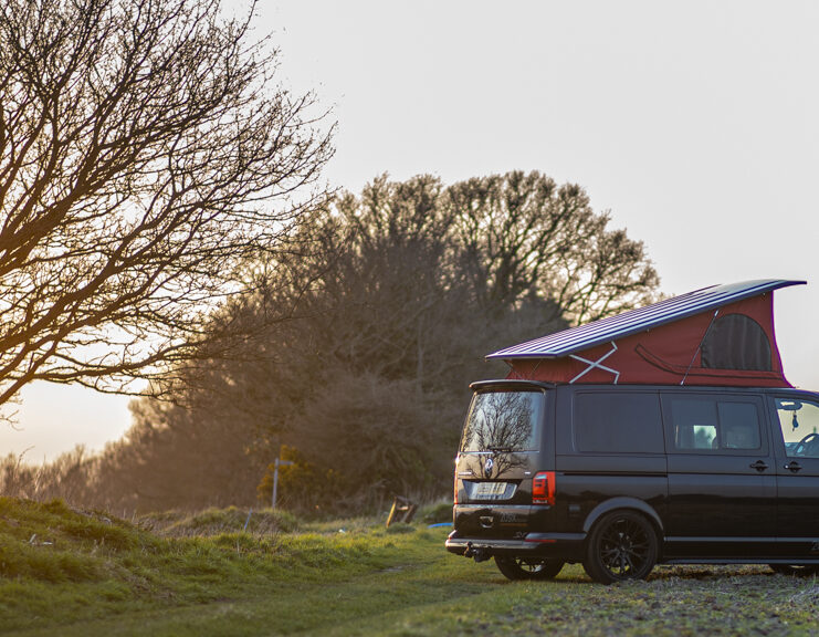 Transporter black and red t6 in a wintery field
